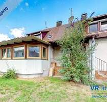 Alle unter einem Dach. Geräumiges Zweifamilienhaus in Erlangen-Frauenaurach. - Erlangen / Frauenaurach