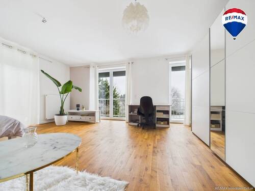 REMAX Immobilien DeLux Einfamilienhau Schlafzimmer Neunkirchen Mark Borowicz - 