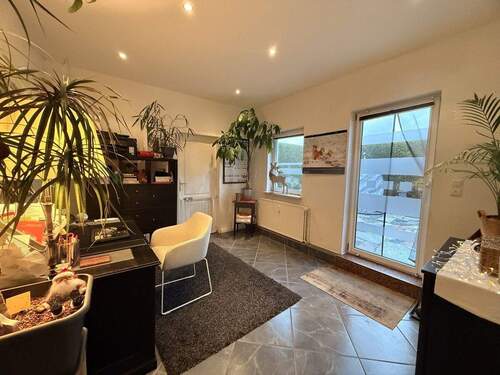 Kinder-, Gäste-, Arbeitszimmer mit Zugang zur Terr - 3 Zimmer Terrassenwohnung in Weyhe