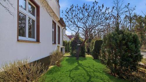 Vorgarten - 4 Zimmer Einfamilienhaus in Falkensee