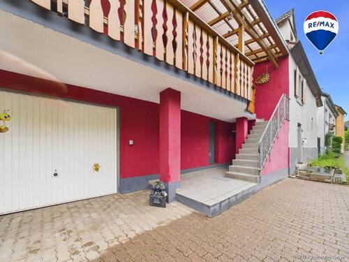 RE/MAX Immobilien DeLux Haus in Saarhölzbach zu verkaufen - 