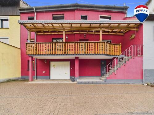 RE/MAX Immobilien DeLux Haus in Saarhölzbach zu verkaufen - 