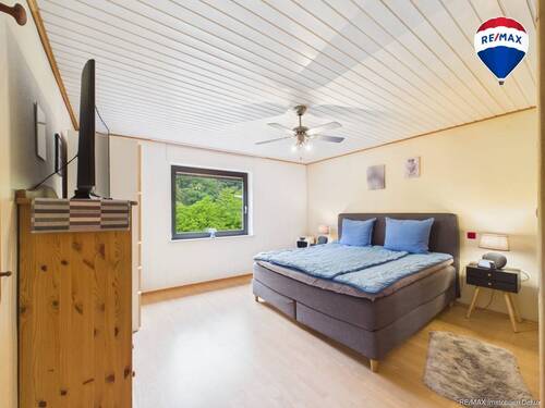 RE/MAX Immobilien DeLux Haus in Saarhölzbach zu verkaufen - 