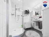 RE/MAX Immobilien DeLux Haus in Saarhölzbach zu verkaufen - 