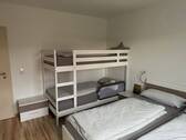 Kinderbett im Schlafzimmer - 