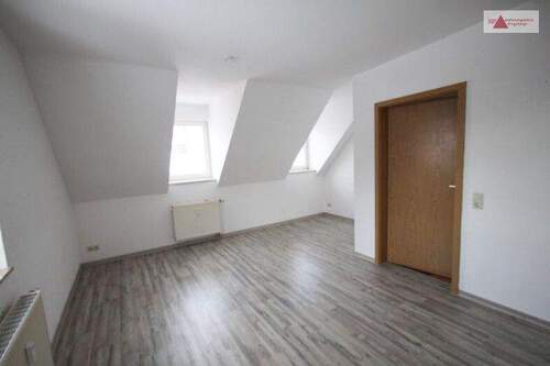 Wohnzimmer - Gemütliche 4-Raum-Dachgeschosswohnung in Annaberg-Buchholz!!