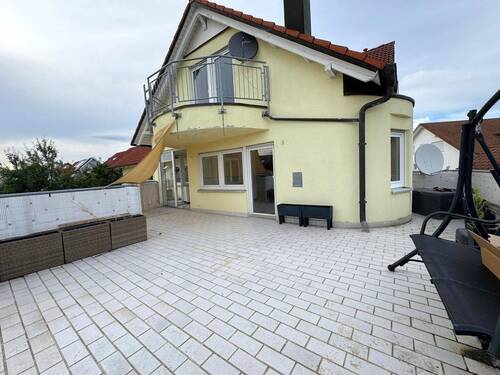 Terrasse - 6 Zimmer Etagenwohnung in Alfdorf