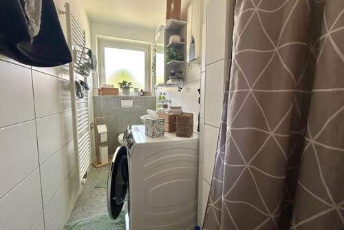 Toilette/Bad 1.OG links - 