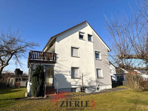 1- Außenansicht - Großes Mehrfamilienhaus mit fantastischem Grundstück, Wintergarten, Keller und zwei Garagen!