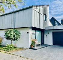 Freistehendes, modernes Einfamilienhaus in traumhafter Lage - einzugsbereit! - Krefeld Kempener Feld/Baakeshof