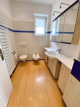Toilette im 1.OG - 