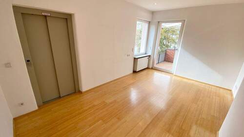 1.OG - Büro Ansicht 2 - 