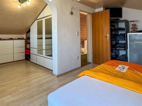 Schlafzimmer mit Ankleidezimmer II - 