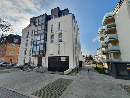 Außenansicht - Charmante 3-Zimmer-Etagenwohnung mit Balkon in der Dresdner Neustadt