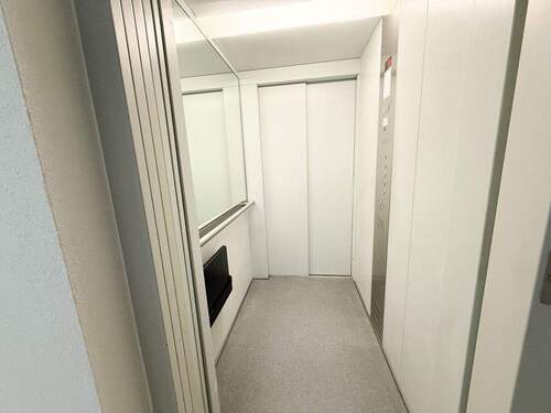 Fahrstuhl - 