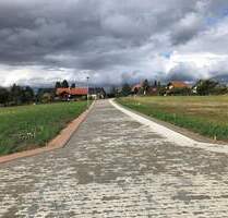 Großes Grundstück am Feldrand mit unverbautem Blick ins Grüne. - Theuma