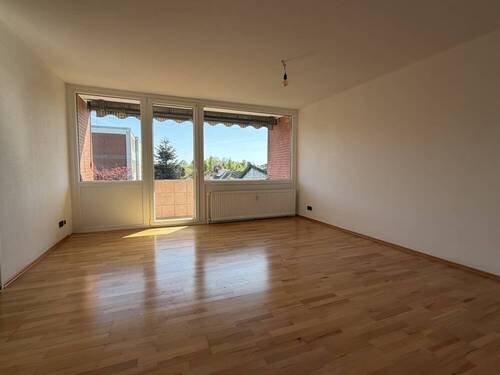 Wohnzimmer - 3 Zimmer Etagenwohnung in Adendorf