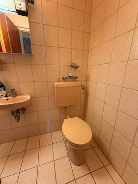 separates WC - 