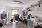 Kinderzimmer / Büro - 