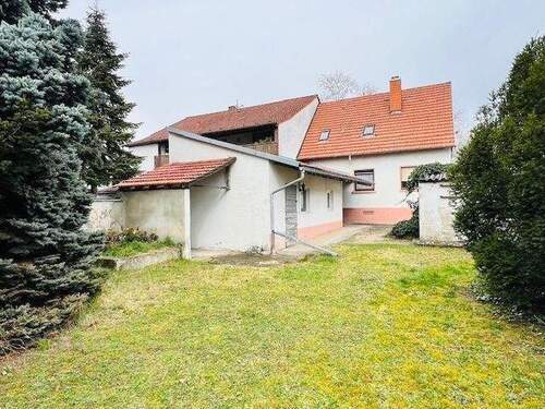 4 - Mehrfamilienhaus, Wohnhaus mit 114,00 m&sup2; in Oberhausen-Rheinhausen zum Kaufen