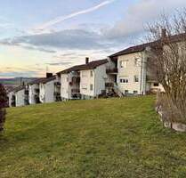 Frei ab 15.05.2026 und ohne Provision! Tolle 4-Zimmer-Wohnung mit eigenem Garten, Terrasse und Südwestloggia, ca. 101,6 qm im Erdgeschoss - Dietersheim