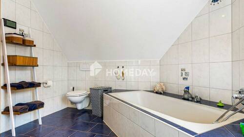 1. OG Badezimmer 1 - 