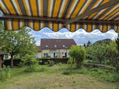 Blick zum Nachbarhaus gegenübe - 