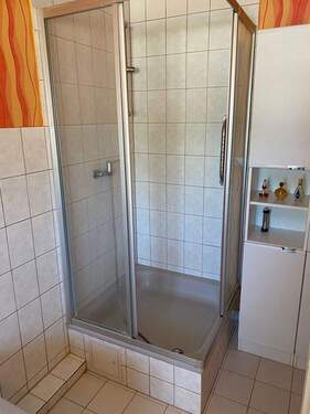 Dusche im Vollbad im OG - 