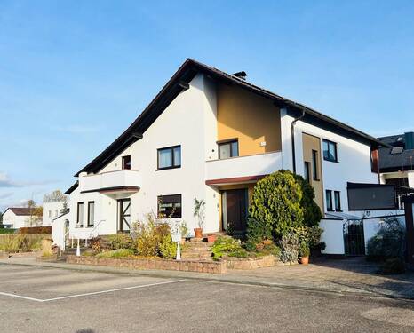 Ansicht .jpg - Schönes Wohnhaus mit zwei separaten Eingängen – ideal für eine große Familie oder ArbeitenWohnen unter einem Dach