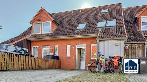 Vor dem Objekt - 4 Zimmer Reihenmittelhaus zum Kaufen in Klein Rogahn