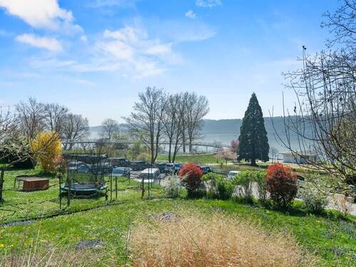 Blick aus dem Garten zum See - Einfamilienhaus mit 203,00 m&sup2; in Sipplingen zum Kaufen