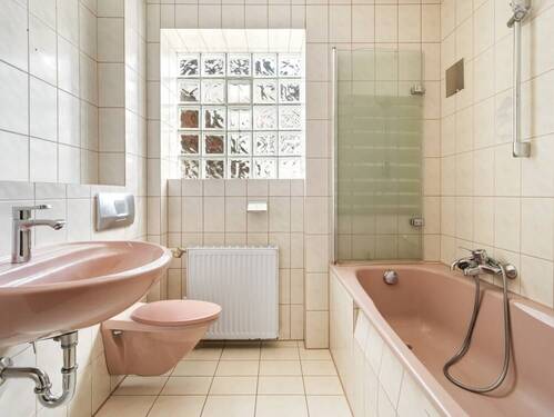 Badezimmer im Erdgeschoss - 