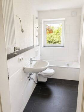 Badezimmer - 2 Zimmer Etagenwohnung zur Miete in Schwandorf