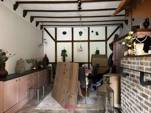 Willkommen im Wohnhaus! Von hier geht es.. - 6 Zimmer Einfamilienhaus zum Kaufen in Braunschweig