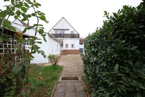 BLICK ZUM HAUS - 
