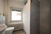 DUSCHBAD - 