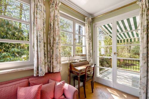 Wintergarten - Einfamilienhaus mit 226,00 m&sup2; in München zum Kaufen