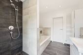 1. OG Badezimmer - 