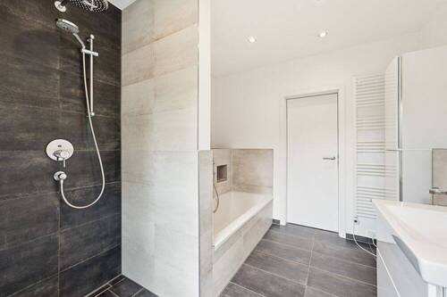 1. OG Badezimmer - 