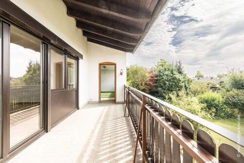 Großzügiger Südbalkon - 