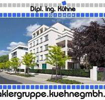 Dachgeschosswohnung mit eigenem Poolbereich - Berlin Tiergarten