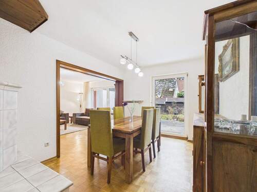 Esszimmer mit direktem Zugang zur Terrasse - 