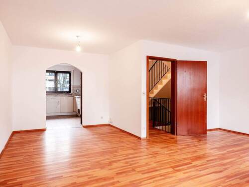 Offener Wohn- / Ess- / Küchenbereich - 6 Zimmer Reihenendhaus in Germering