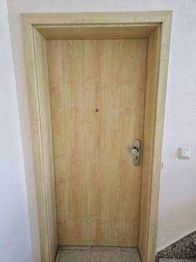 Wohnungseingang - Etagenwohnung mit 62,00 m&sup2; in Waldkraiburg zum Kaufen