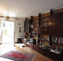 Besichtigung - 5 Zimmer RH -Renovierungsbedarf,incls. Einliegerwohnung, mini Garten Terrasse, Parkplatz - Berlin Spandau