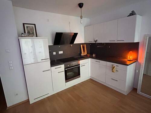Küche.jpeg - Möblierte 2-Zimmer-Wohnung mit Einbauküche