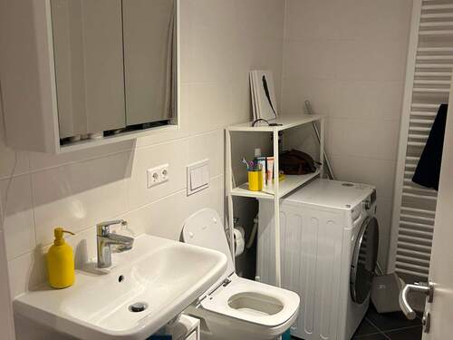 Bad1.jpeg - 2 Zimmer Etagenwohnung in Nürnberg