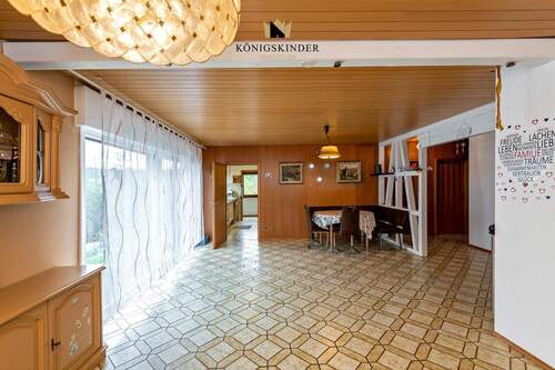 ...hier haben Sie üppig Platz - Ihr Lebensmittelpunkt. - 