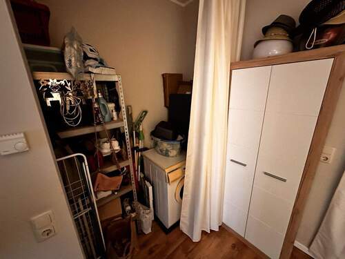 Abstellraum, Ankleide, Waschen - 