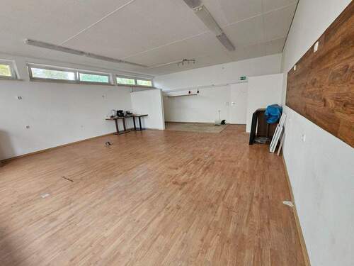 Ladenfläche - 1 Zimmer Gewerbeobjekt (Büro, Produktion, Verkauf) in Waldkraiburg